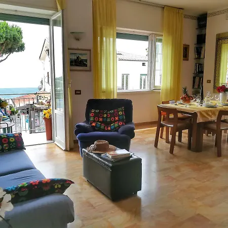 Beach House Sperlonga